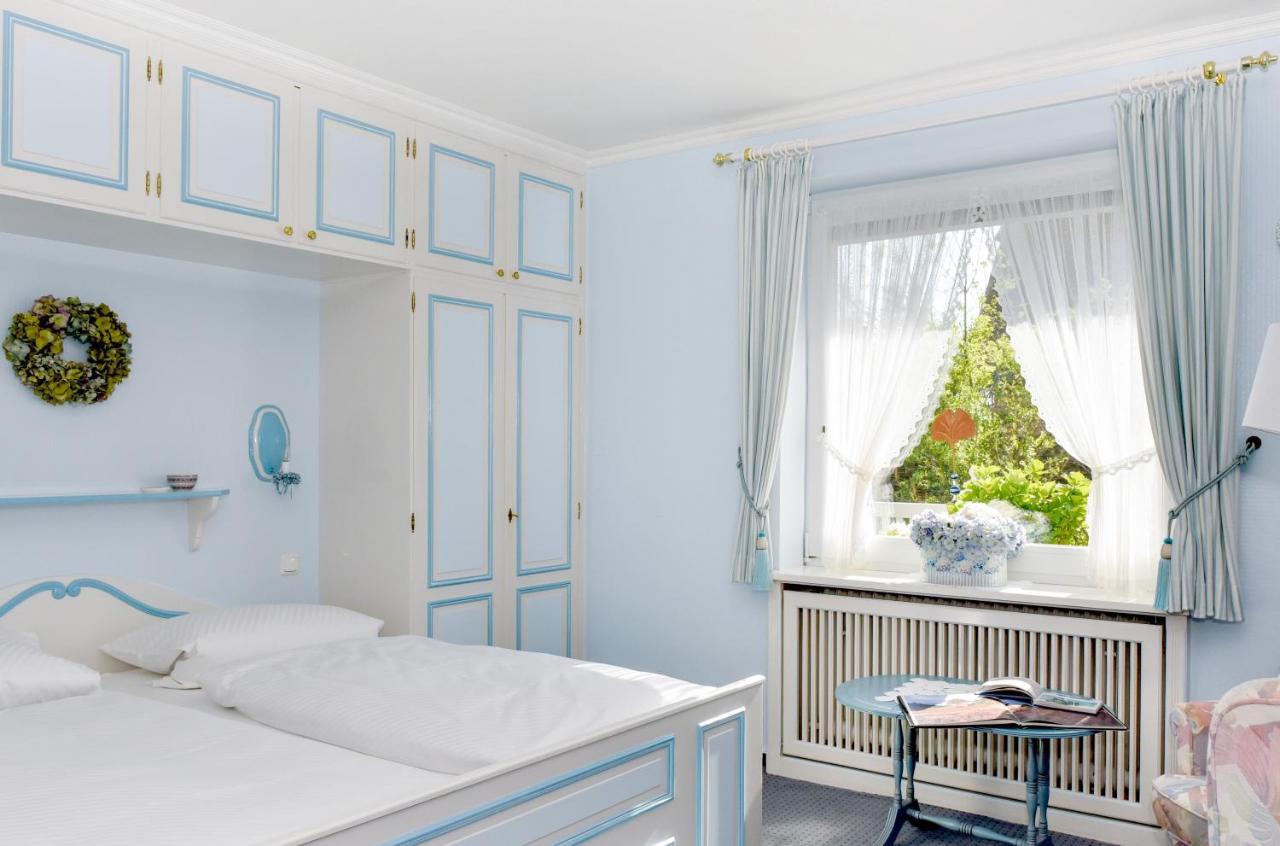 Hotel Wiesbaden Wenningstedt-Braderup Exteriör bild
