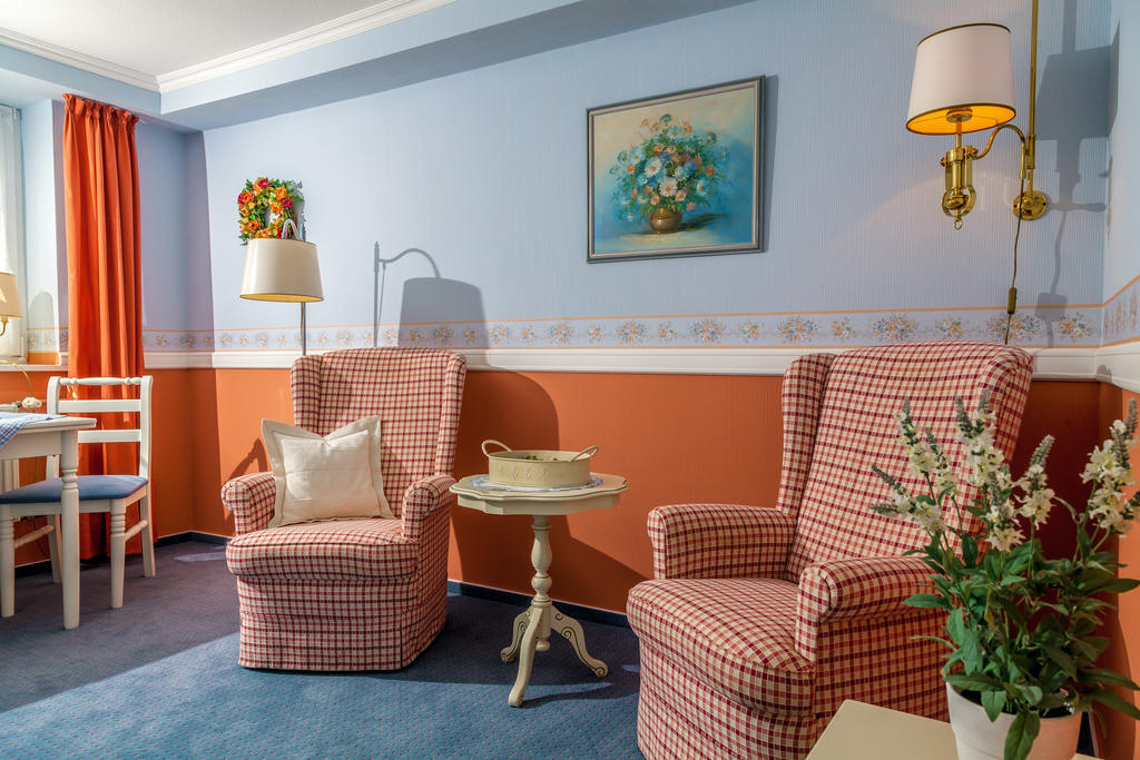 Hotel Wiesbaden Wenningstedt-Braderup Rum bild